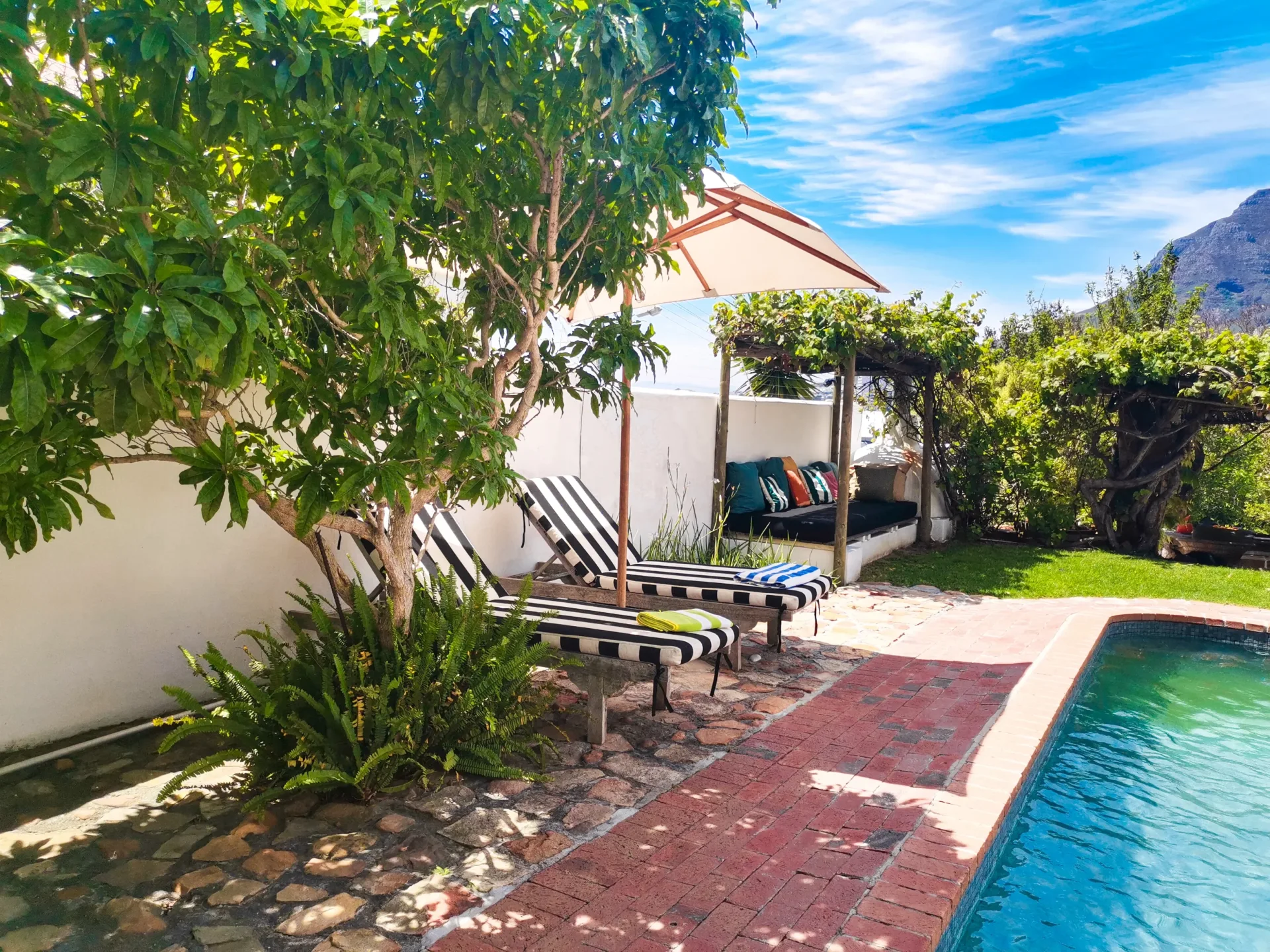 InAweStays, Gardens, Cape Town
