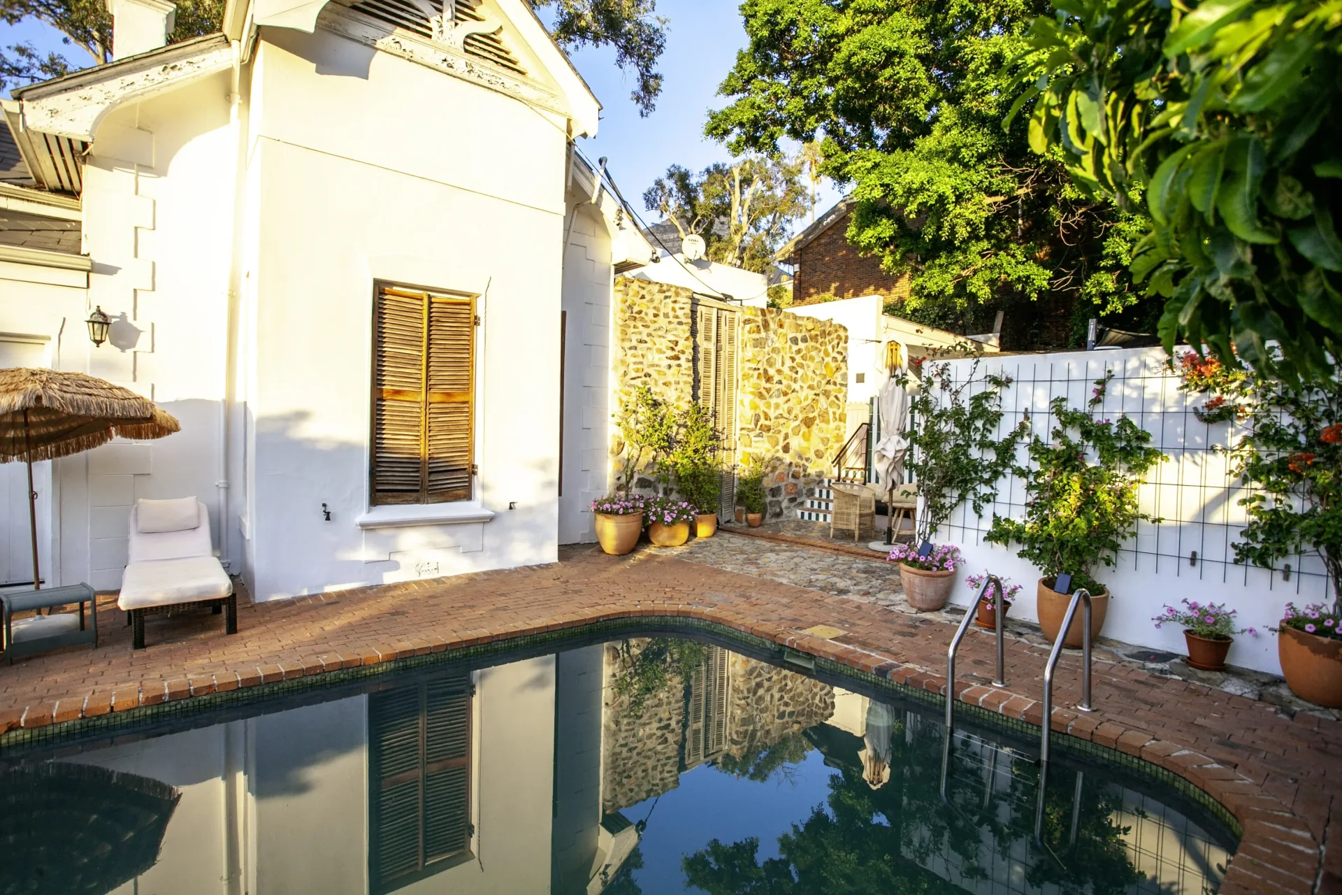 InAweStays — heritage guesthouse at 34 Camp Street, Gardens, Cape Town