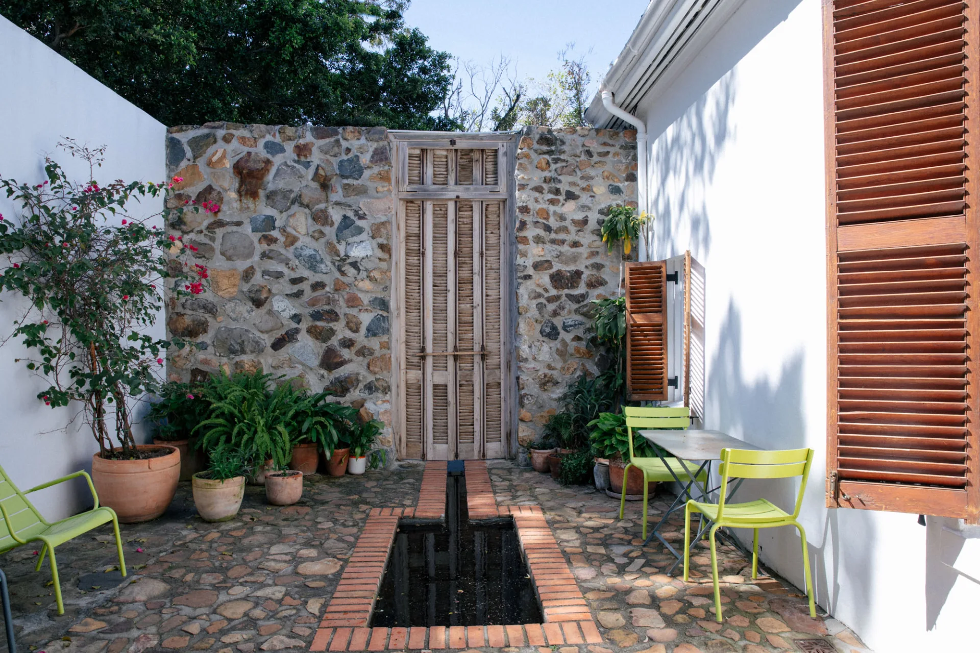 House Awe - InAweStays, Gardens, Cape Town