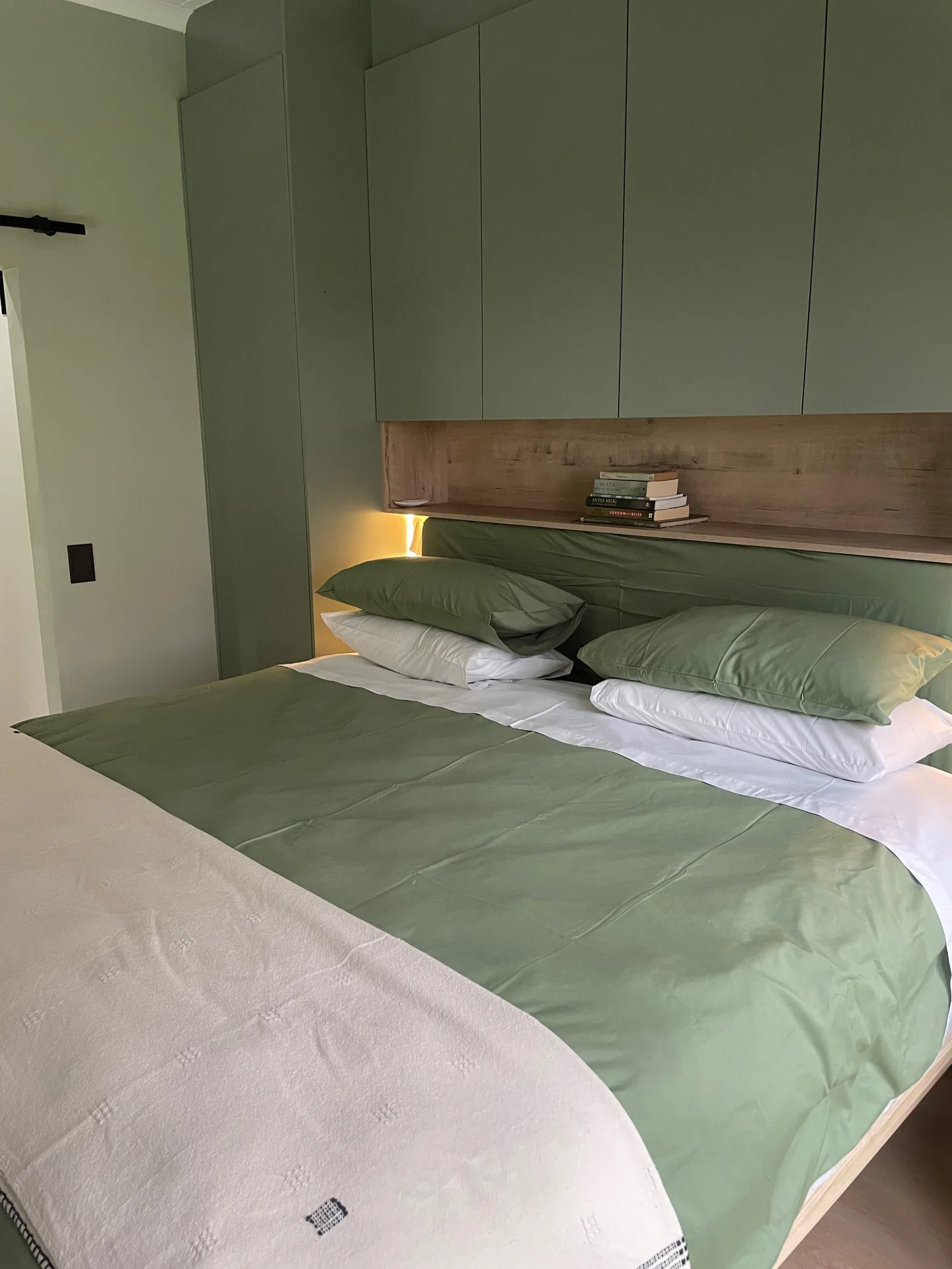 The Jade Cottage — modern garden pod at InAweStays, 34 Camp Street, Gardens, Cape Town